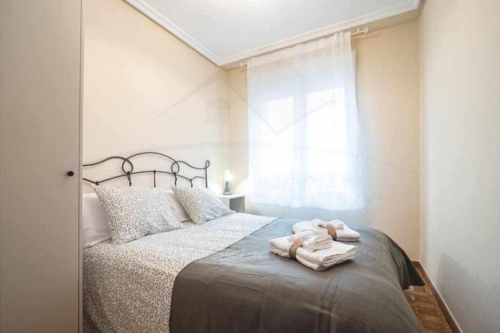 Ferienwohnung El Llar Del Gueelu Gijón Exterior foto